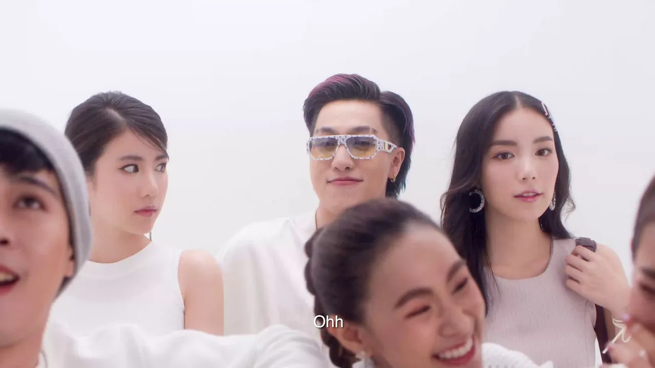 สะดุด (Trippin Trippin)