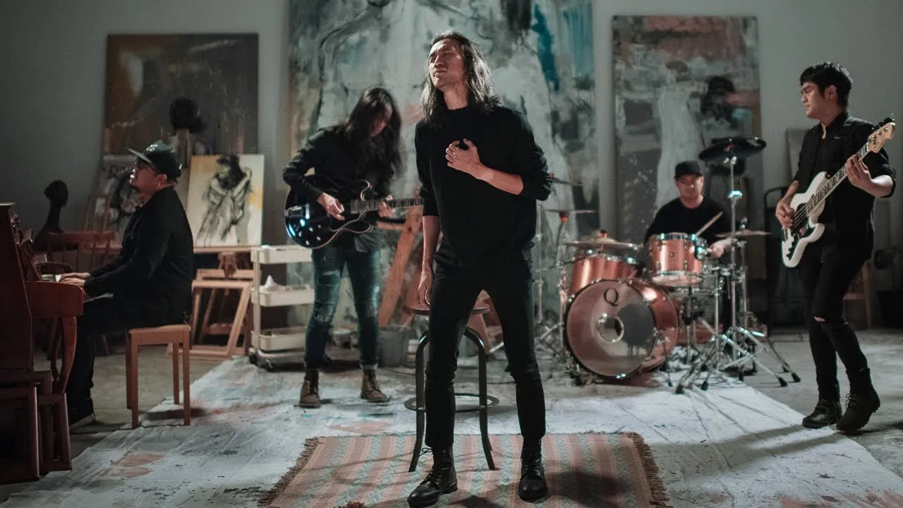 ครึ่งๆ กลางๆ