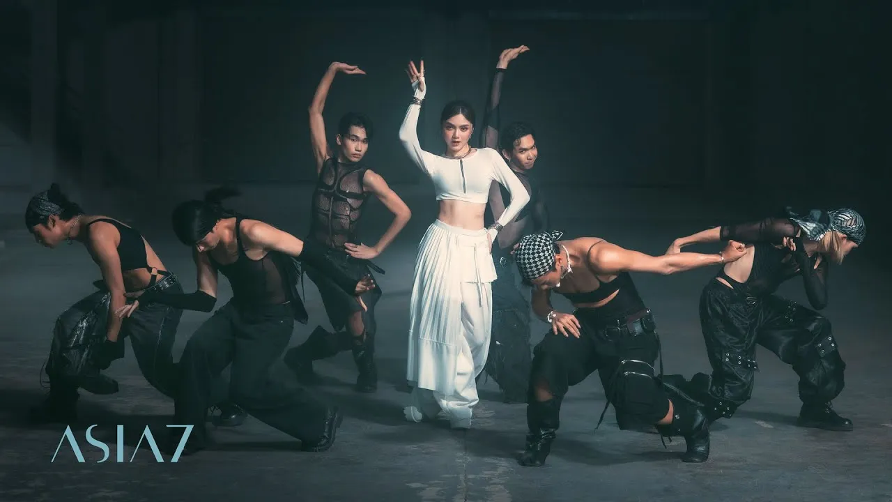 ลำนำสายลม (Childhood Calling)