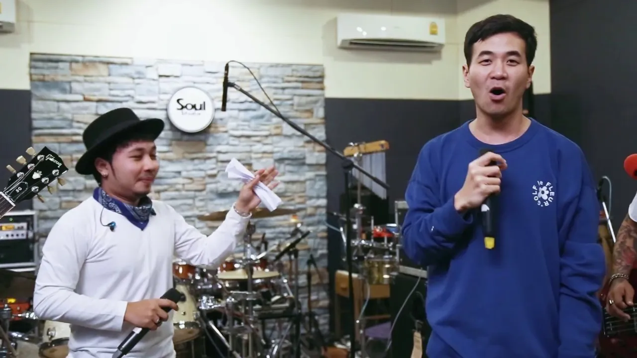 เฮ็ดแอนด์โชว์เด้อ