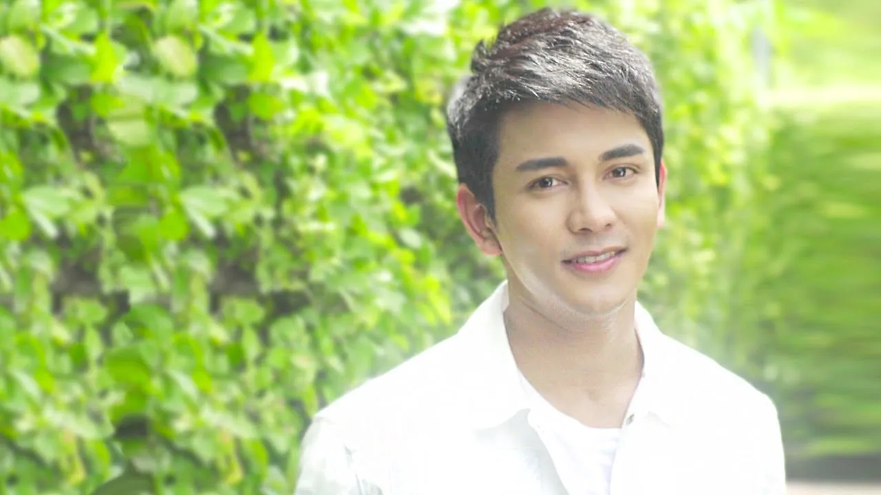 ใกล้ชิดแพ้คิดถึง