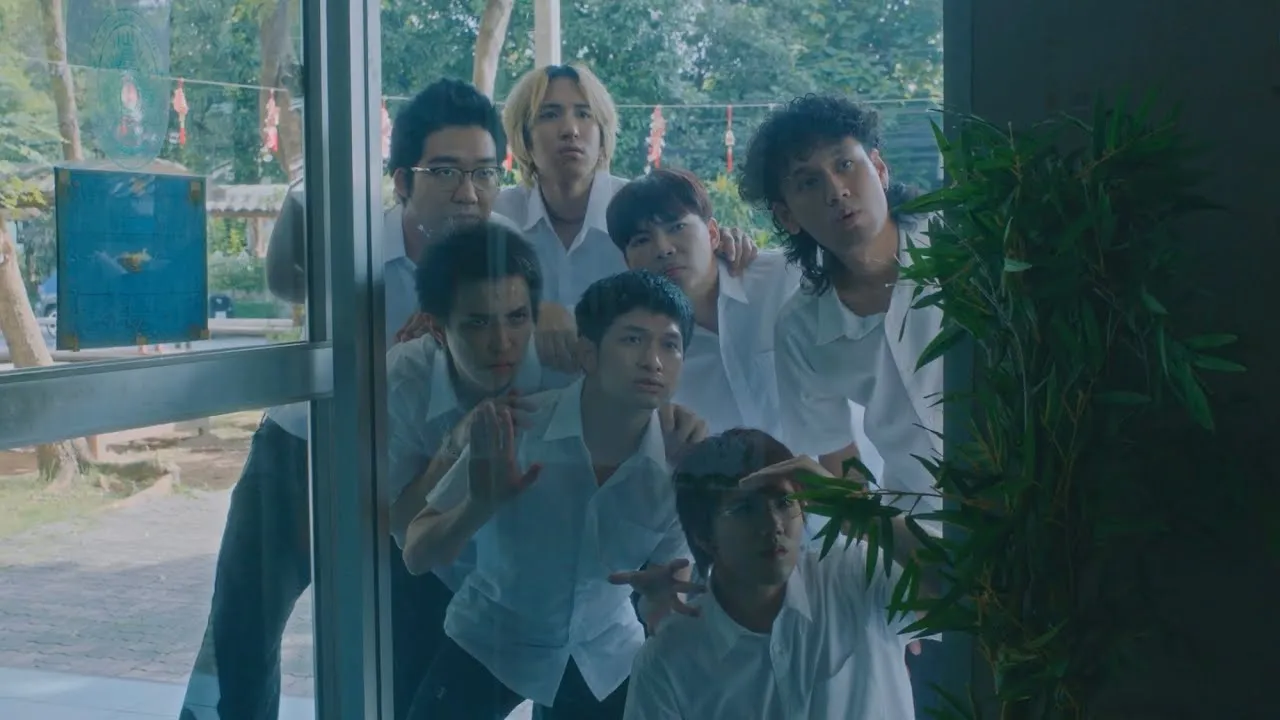 บทกวีสีฟ้า (Bluebird)