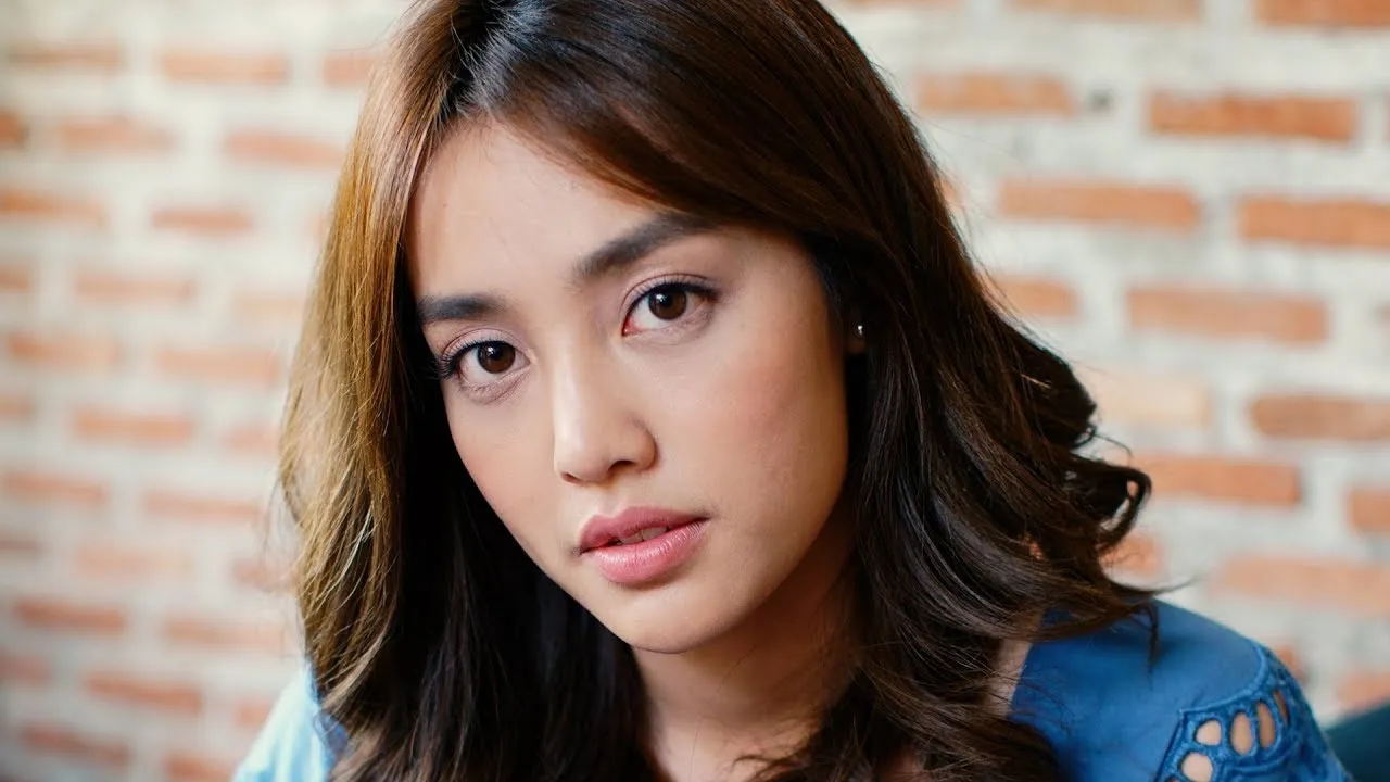 อยู่กับความคิดถึง