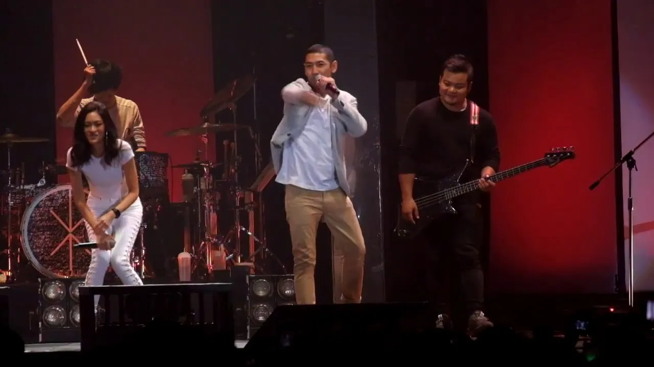 คำยินดี 18+