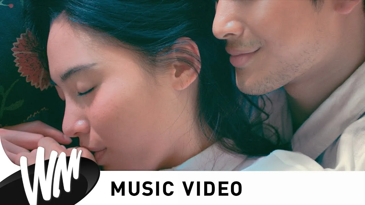 พบเธอก่อน