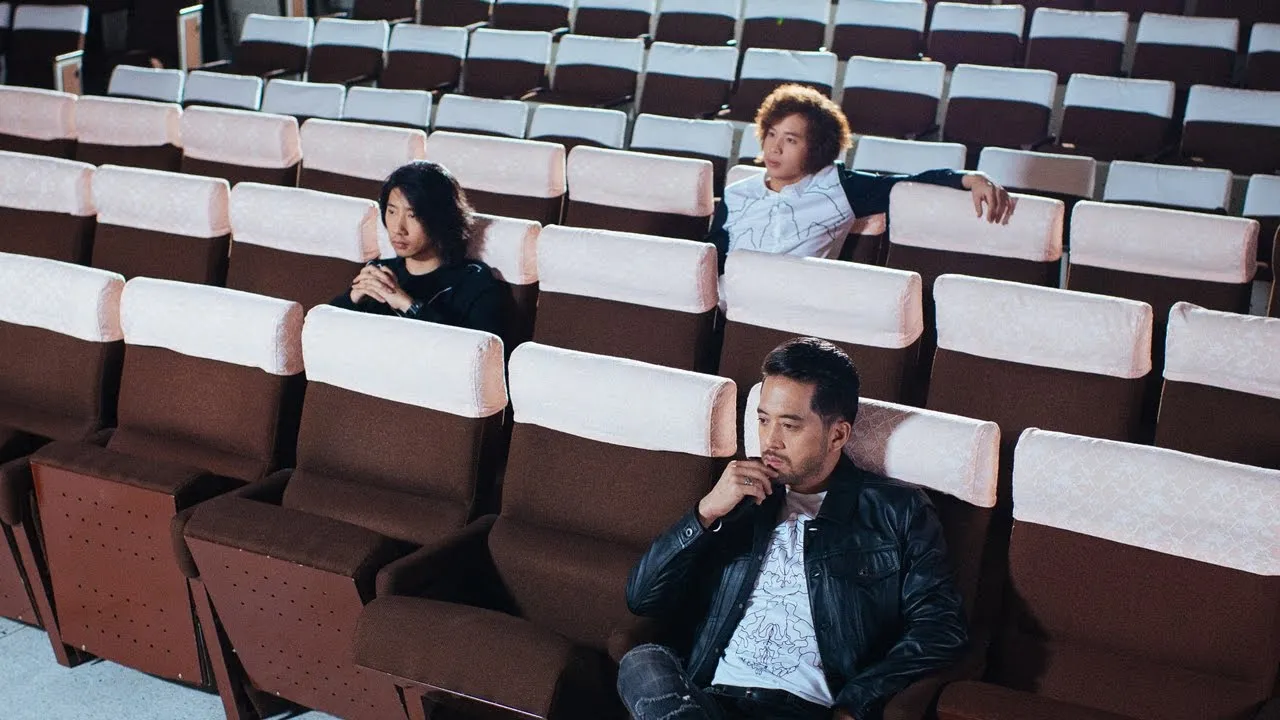 ไกลเท่าเดิม