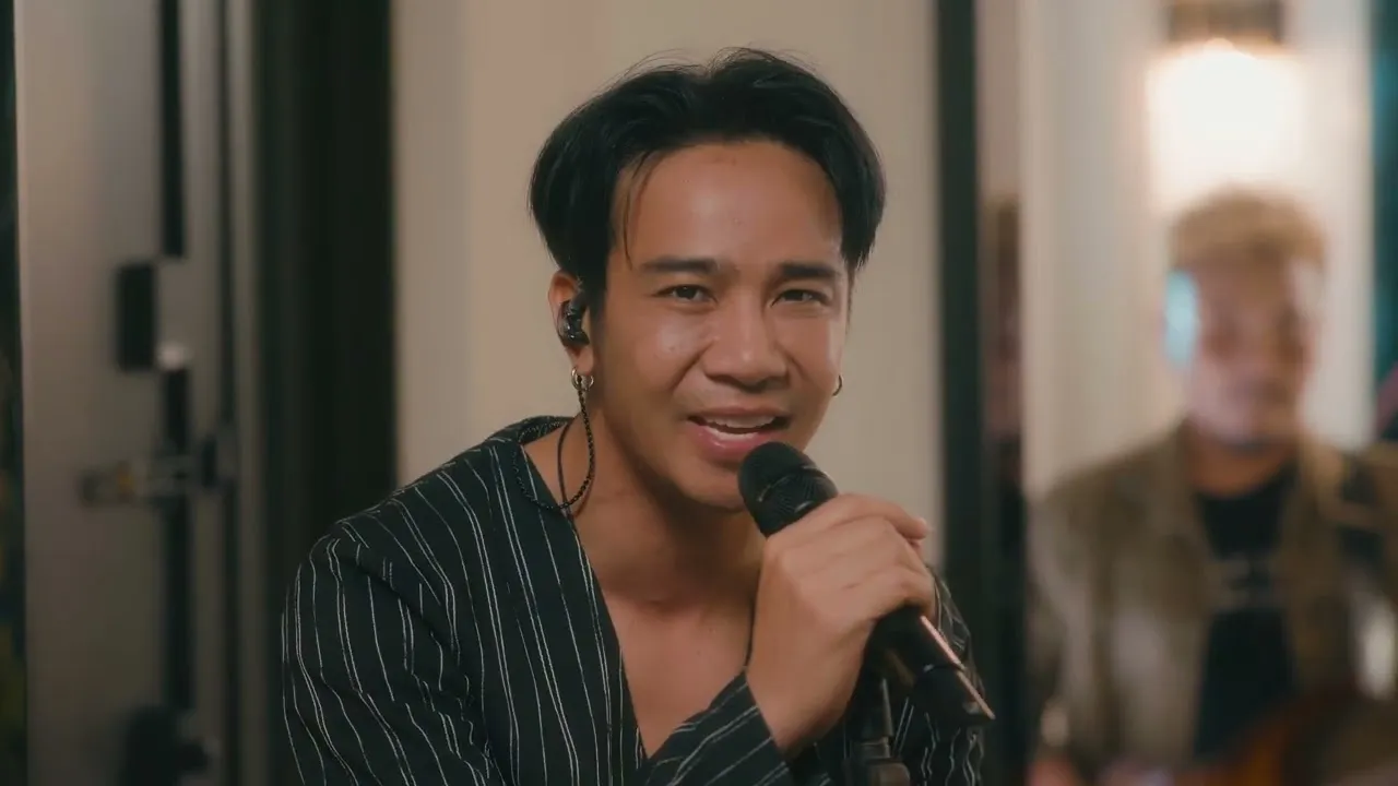 แทนคำเว้าบ่าวสกล