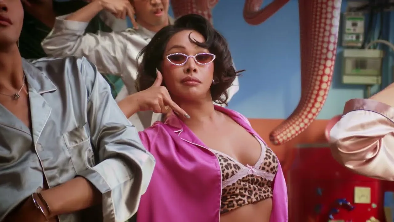 คุยอะไร