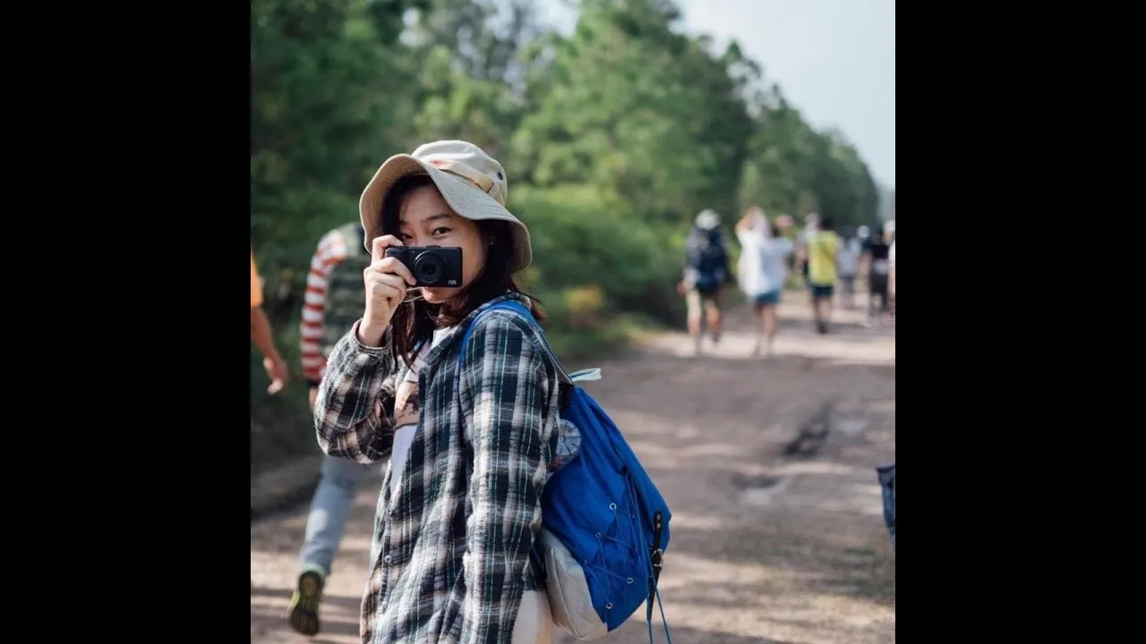 หญิงสาวผู้รื่นเริง