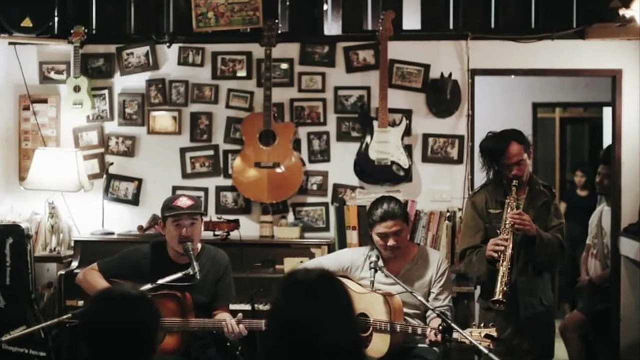 ไม่รู้จะตั้งชื่อเพลงว่าอะไร ช่วยตั้งให้ทีนะ