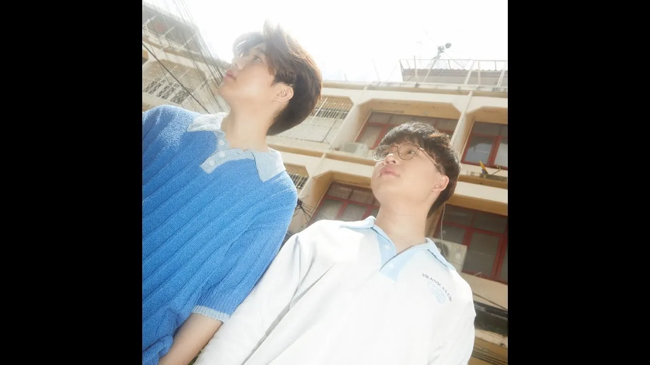 มีผีเสื้อบินอยู่ในท้อง