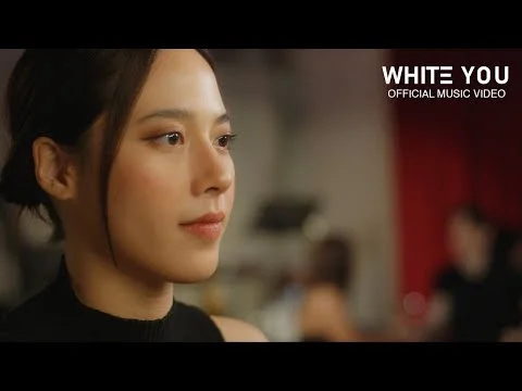 แกล้งทำเป็นไม่เห็นเธอ