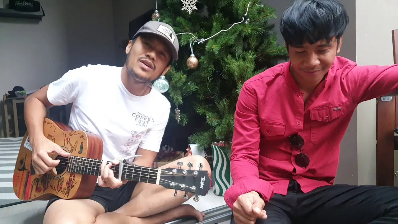 ผู้สาวลาวเปิ่นเวิ่น