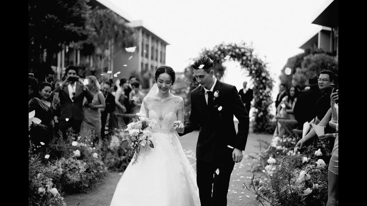 A ROCKET TO THE MOON