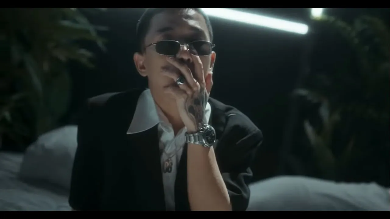 ไม่ว่าง